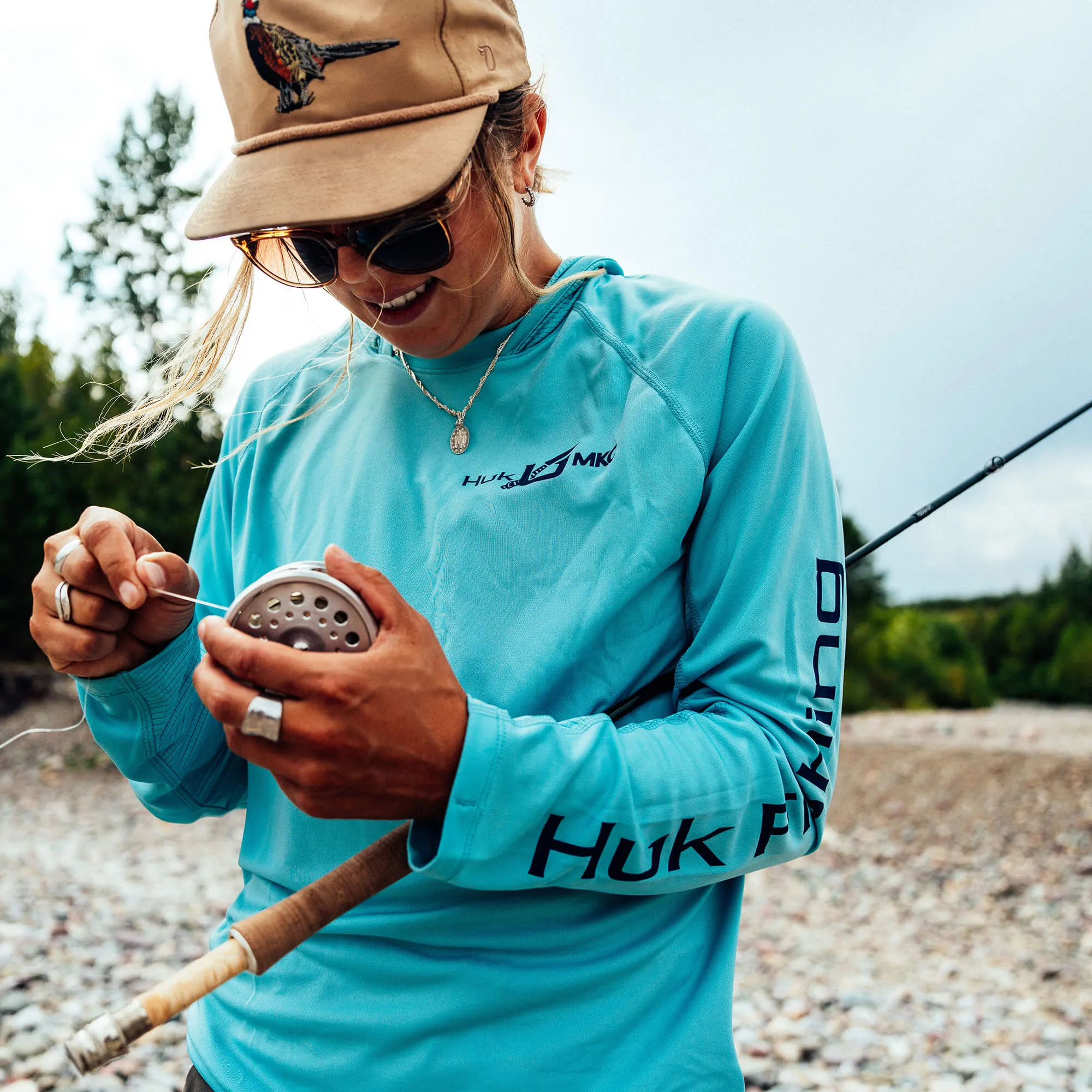 MKC x HUK PERFORMANCE HOODIE - MARINE BLUE